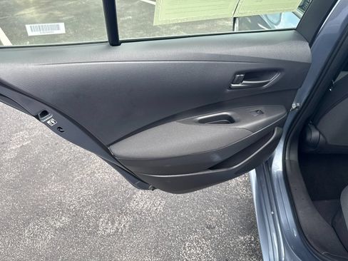 Used 2025 Toyota Corolla LE FWD image 22
