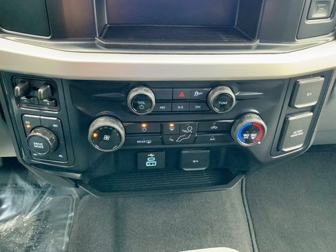 Used 2025 Ford F350 XLT image 22