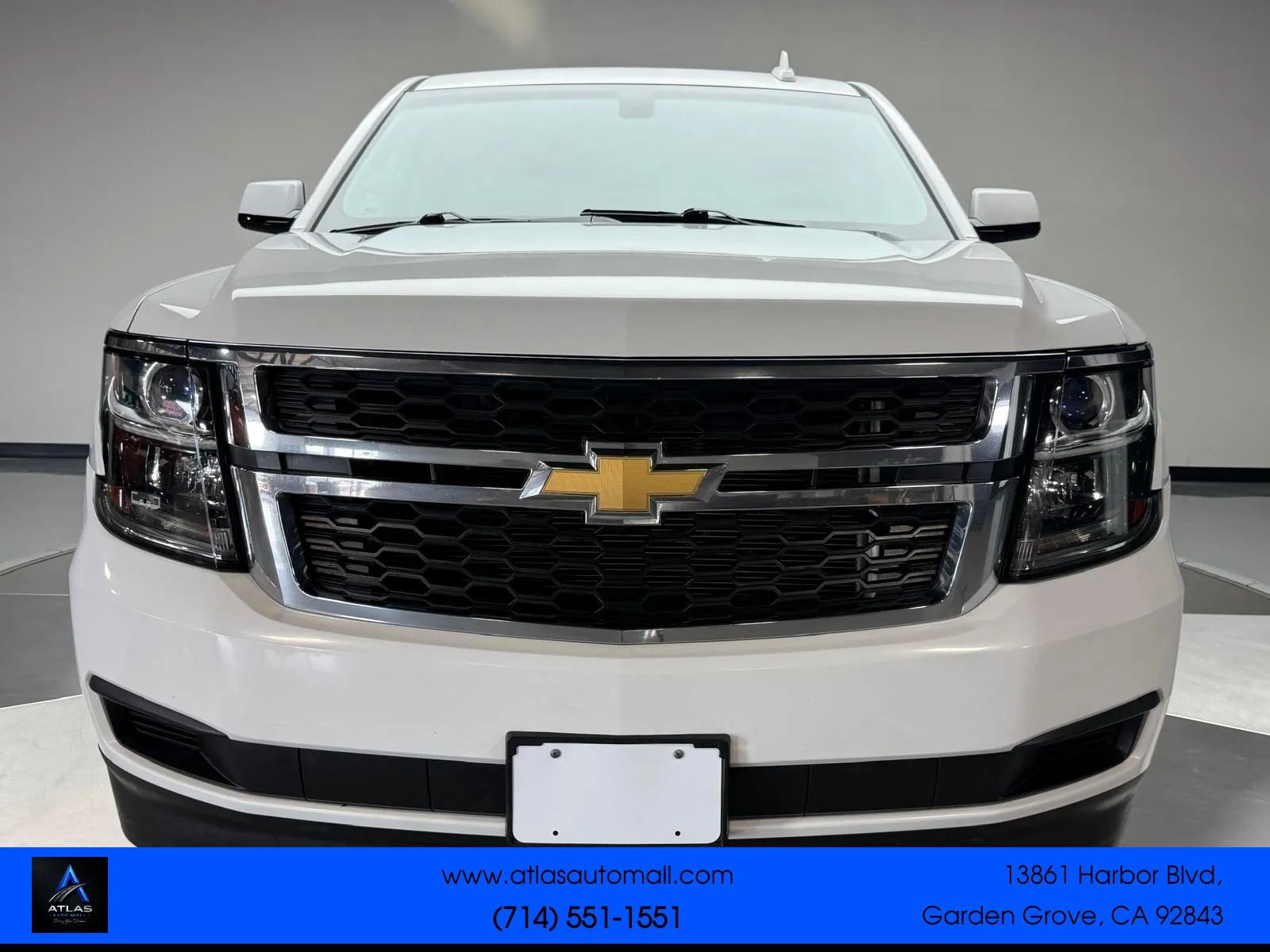 Used 2016 Chevrolet Suburban LS RWD image 3