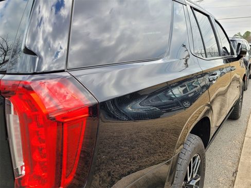 Used 2023 GMC Yukon AT4 image 7