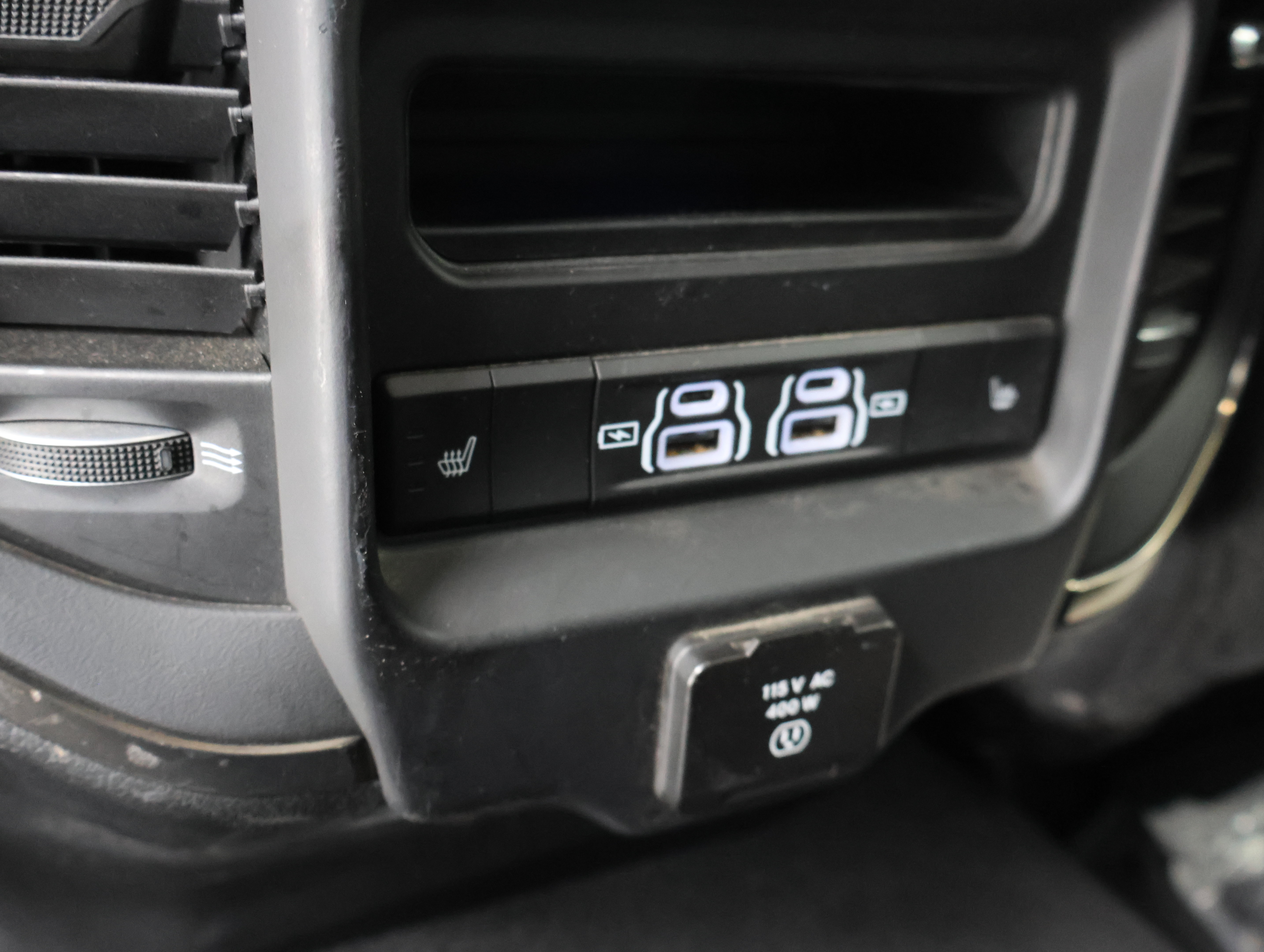Used 2021 RAM 3500 Limited AWD/4WD image 37