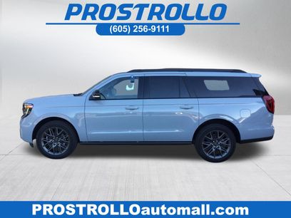 New 2027 Ford Expedition Max Platinum w/ Stealth Appearance Package