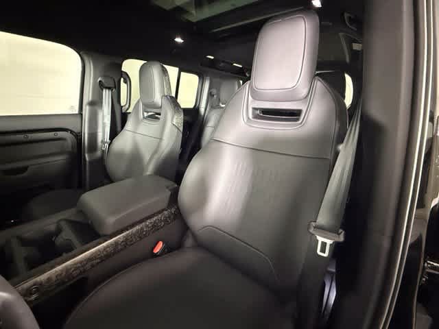 New 2026 Land Rover Defender 110 OCTA AWD/4WD image 6