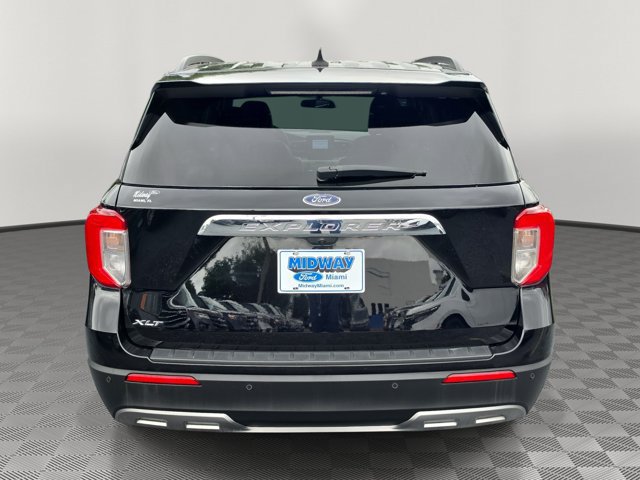 Certified 2023 Ford Explorer XLT w/ Equipment Group 202A RWD image 5