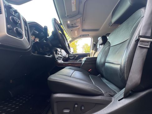 Used 2016 GMC Sierra 2500 SLT w/ Duramax Plus Package image 27
