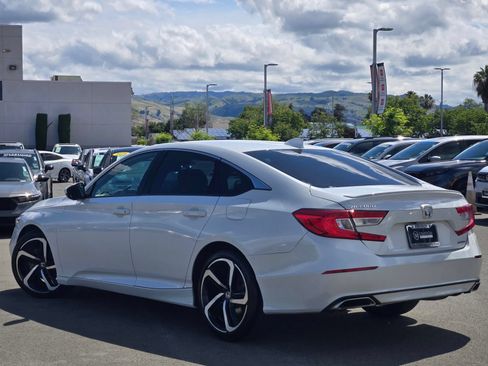 Used 2020 Honda Accord Sport image 5