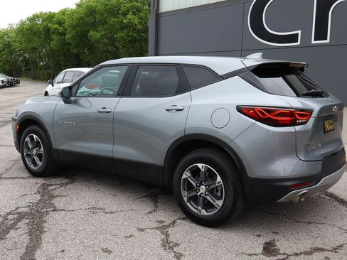 Used 2025 Chevrolet Blazer LT AWD/4WD image 6
