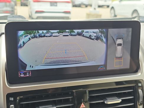 Used 2022 Lexus GX 460 Luxury w/ Accessory Package AWD/4WD image 22