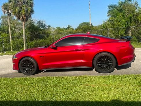 Used 2022 Ford Mustang GT Premium RWD image 7