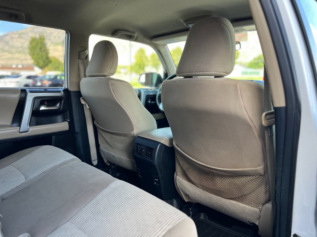 Used 2014 Toyota 4Runner SR5 AWD/4WD image 23