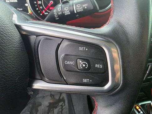 Used 2018 Jeep Wrangler Unlimited Rubicon w/ Dual Top Group image 13