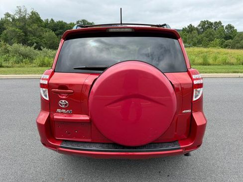 Used 2011 Toyota RAV4 4WD w/ Upgrade Value Pkg image 7