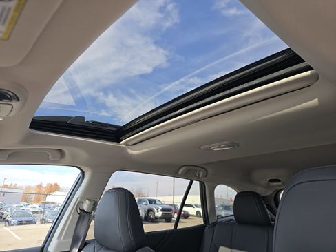 New 2025 Subaru Outback Limited image 9