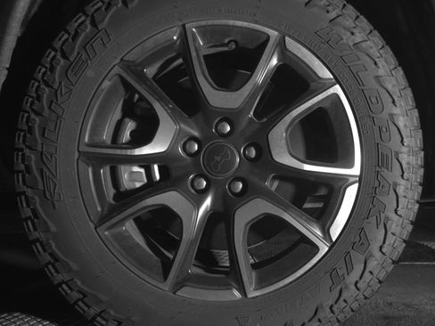 Used 2025 Jeep Compass Trailhawk AWD/4WD image 14
