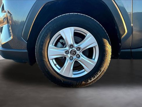 Used 2021 Toyota RAV4 XLE w/ Convenience Package image 34