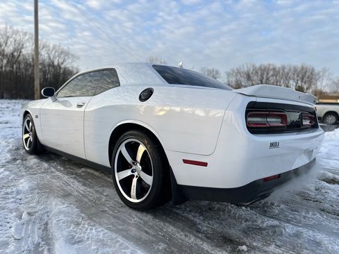 Used 2015 Dodge Challenger SRT w/ Technology Group image 6