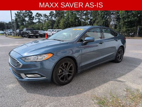 Used 2018 Ford Fusion SE w/ Equipment Group 201A FWD image 4