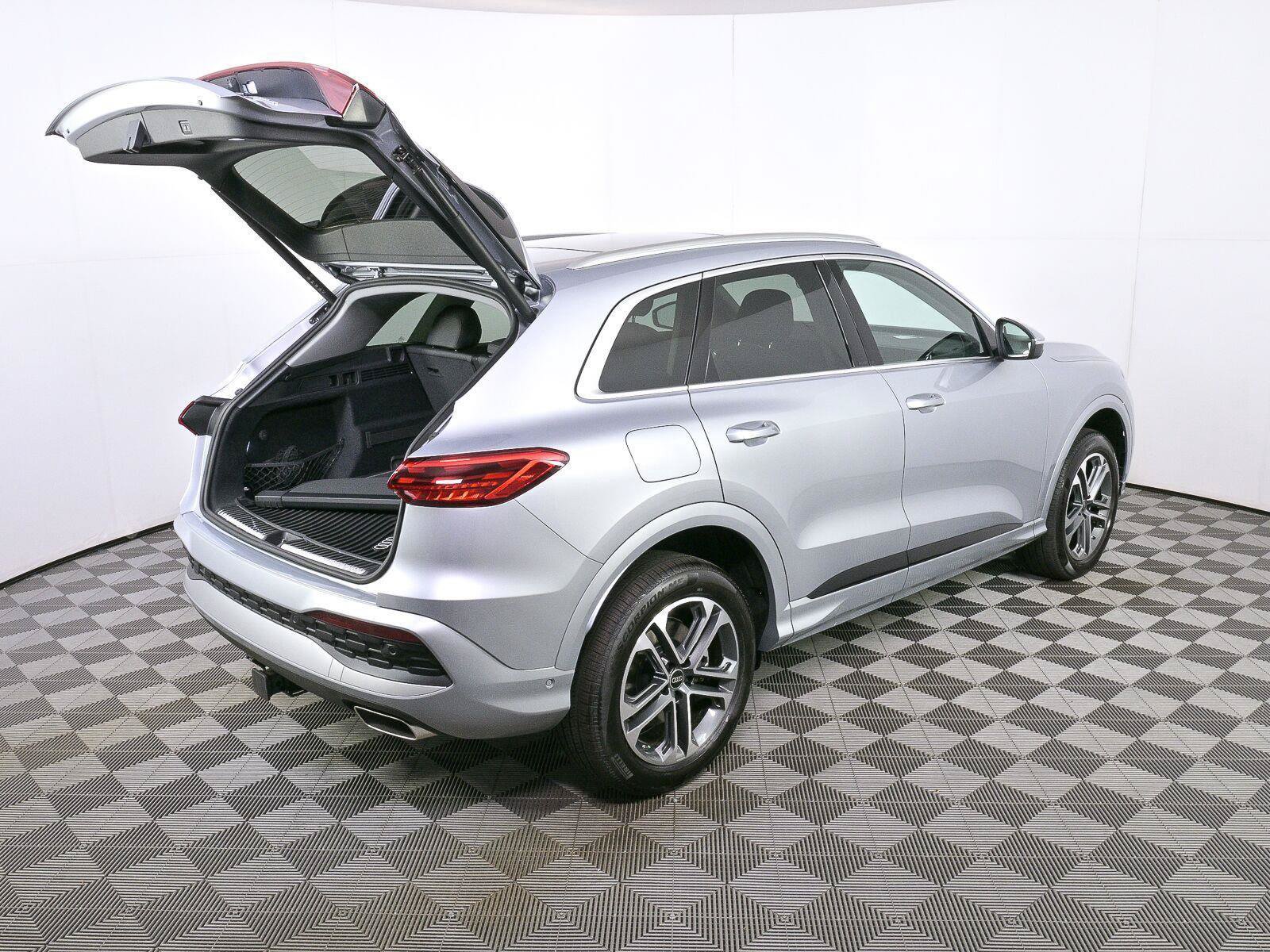 New 2026 Audi Q5 Premium AWD/4WD image 4