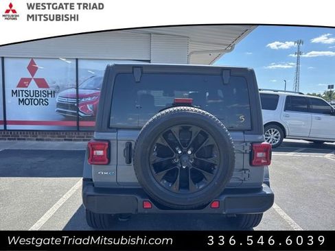 Used 2021 Jeep Wrangler Unlimited Sahara w/ Cold Weather Group AWD/4WD image 5