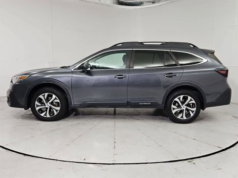 Used 2020 Subaru Outback Limited image 3