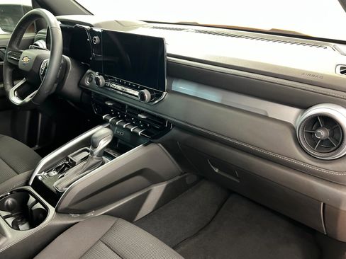 Used 2025 Chevrolet Colorado LT w/ Advanced Trailering Package image 23