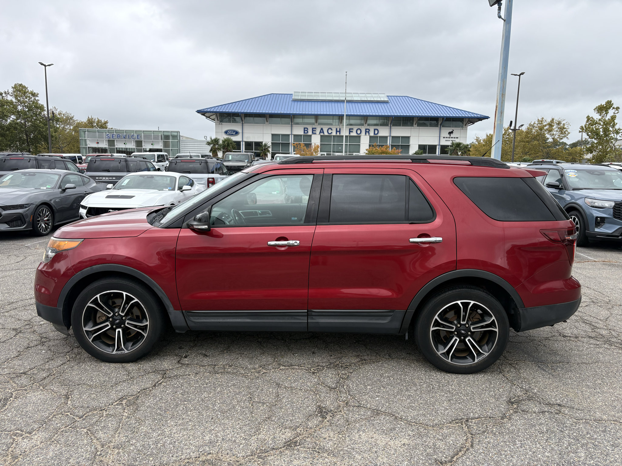 Used 2014 Ford Explorer Sport w/ Equipment Group 401A AWD/4WD image 8