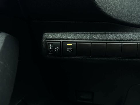 Used 2023 Toyota Corolla LE FWD image 21