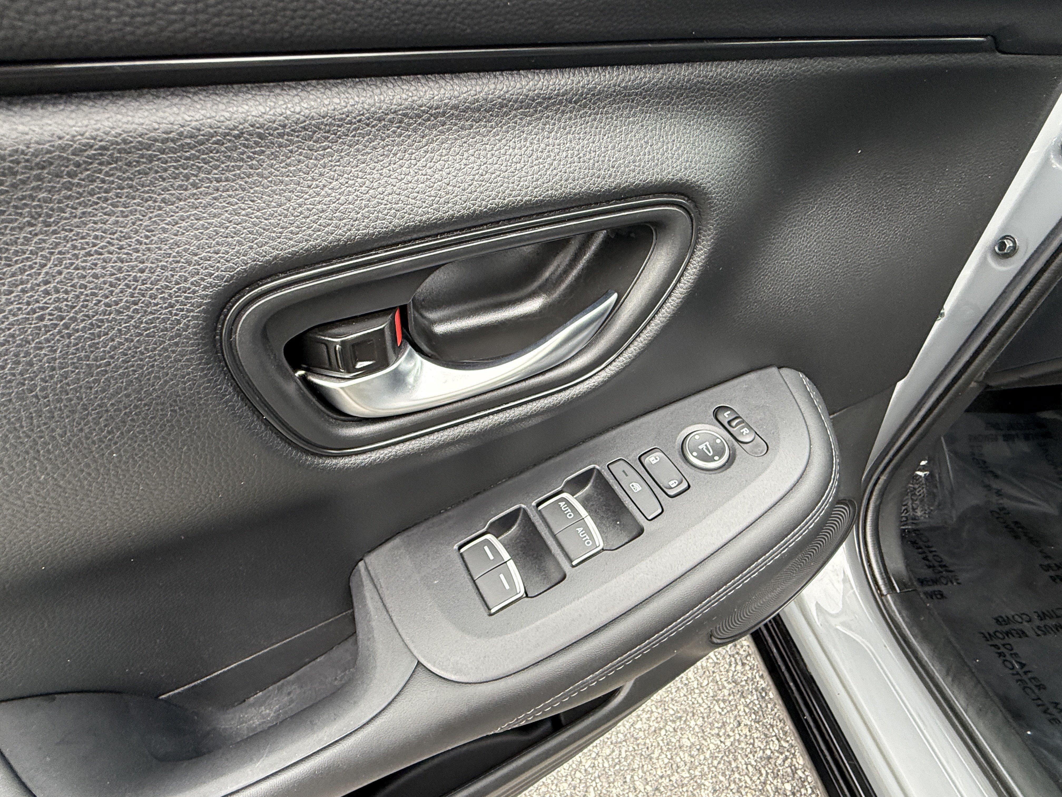 Certified 2026 Honda HR-V EX-L image 15