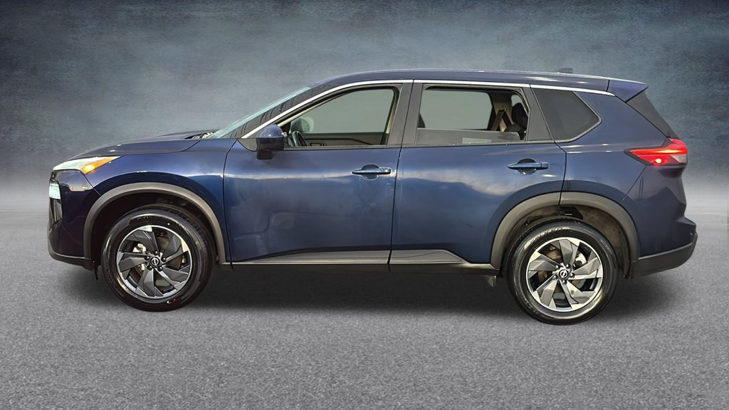Used 2025 Nissan Rogue SV FWD image 4