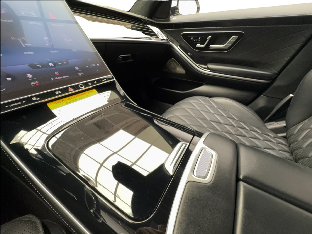 Used 2022 Mercedes-Benz S 500 4MATIC w/ AMG Line Package image 51