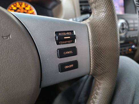 Used 2012 Nissan Pathfinder Silver image 47