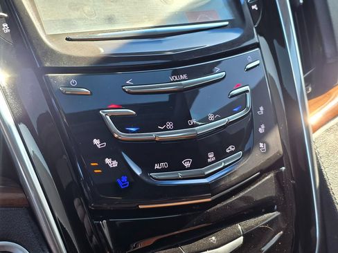 Used 2017 Cadillac Escalade Luxury image 35