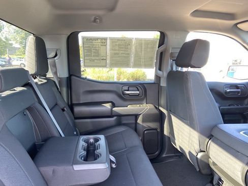 Used 2024 Chevrolet Silverado 1500 Custom Trail Boss AWD/4WD image 21