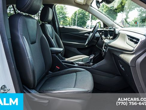 Used 2025 Buick Encore GX Preferred FWD image 23