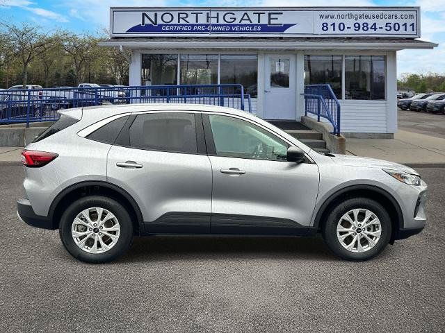 Certified 2024 Ford Escape Active w/ Tech Pack #1 AWD/4WD image 2