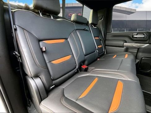 Certified 2021 GMC Sierra 2500 AT4 w/ AT4 Preferred Package image 28