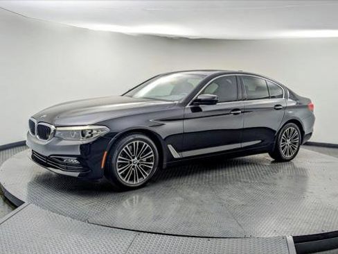 Used 2018 BMW 530i w/ Premium Package image 2