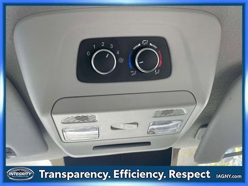 Used 2023 Ford Transit 350 XLT image 31