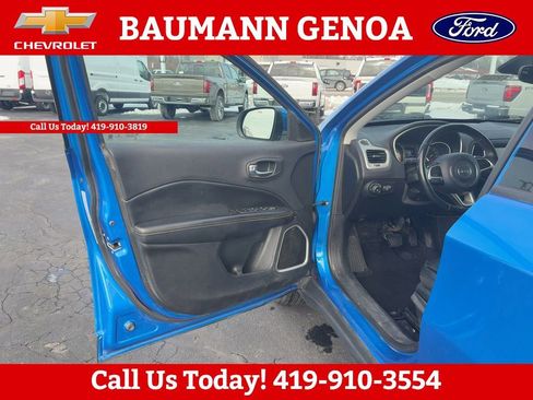 Used 2019 Jeep Compass Latitude image 5