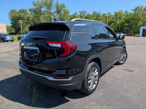Used 2022 GMC Terrain SLT AWD/4WD image 10