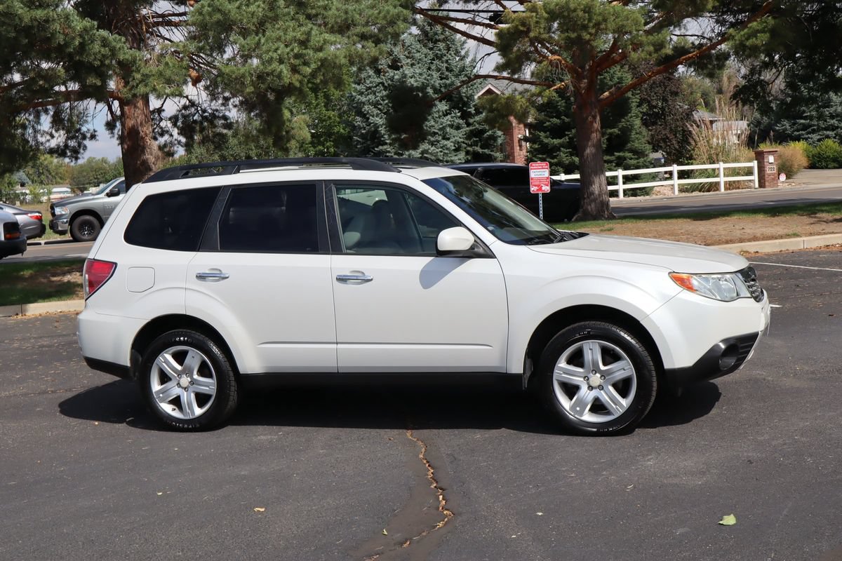 Used 2009 Subaru Forester 2.5X Limited AWD/4WD image 2