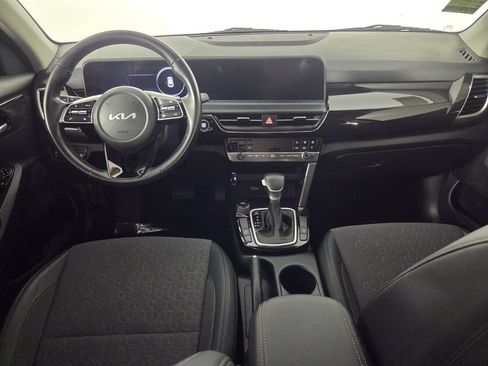 Used 2024 Kia Seltos S FWD image 25