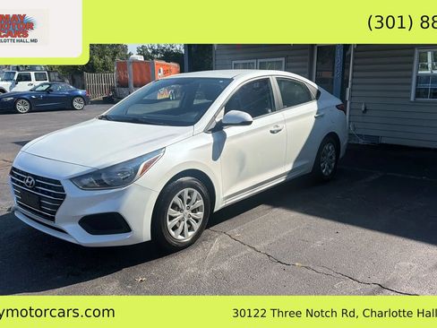 Used 2020 Hyundai Accent SE FWD image 1
