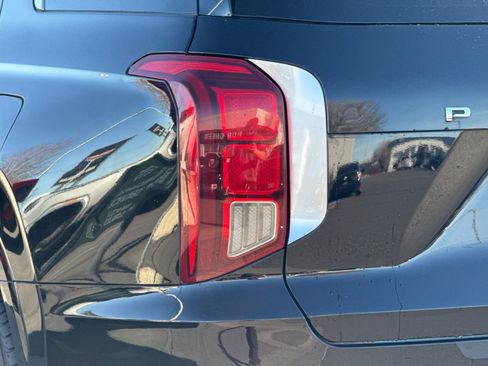 Used 2021 Hyundai Palisade Limited image 34