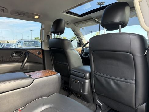 Used 2021 Nissan Armada SL w/ Captain's Chairs Package RWD image 18