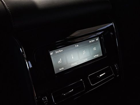 Used 2020 Lincoln Aviator Reserve w/ Equipment Group 201A AWD/4WD image 14