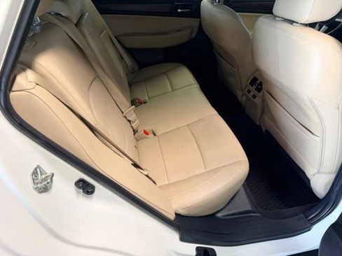 Used 2016 Subaru Outback 3.6R Limited image 13