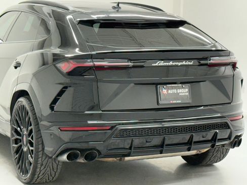 Used 2021 Lamborghini Urus image 19