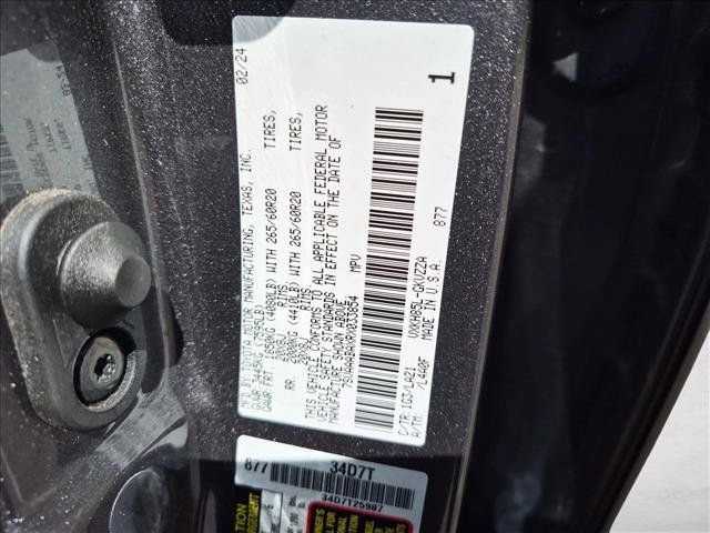 Used 2024 Toyota Sequoia Platinum AWD/4WD image 26