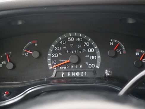 Used 2002 Ford E-350 and Econoline 350 XL image 14